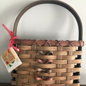 ELIZABETH WORLEY "FOUR BOWS ON A WALL" BASKET...KENTUCKY CRAFTED MARKET